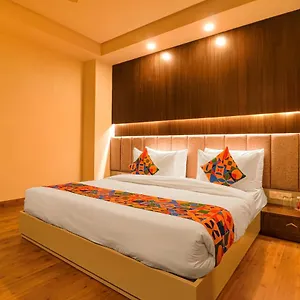 3* Hotel Fabhotel Prime Shanit