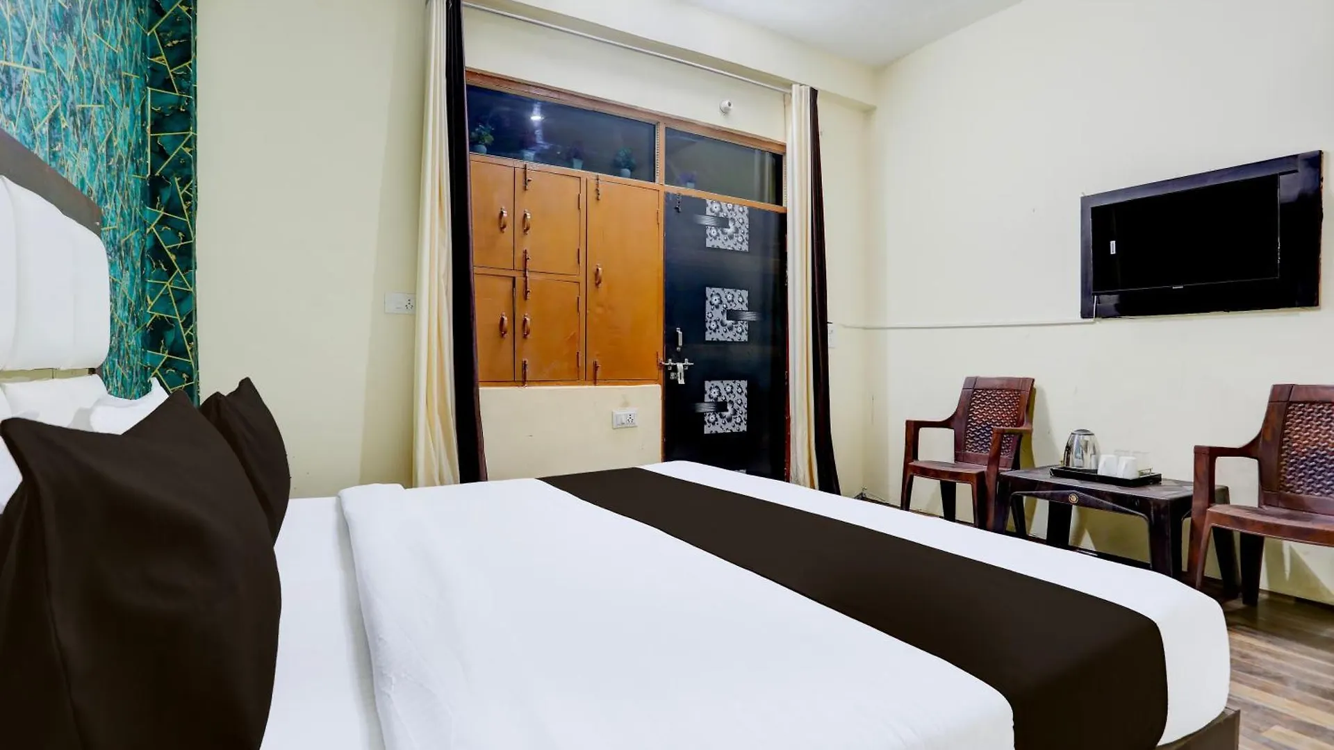 Hotel O Apna Dx Delhi  3*, Delhi (National Capital Territory of India) India